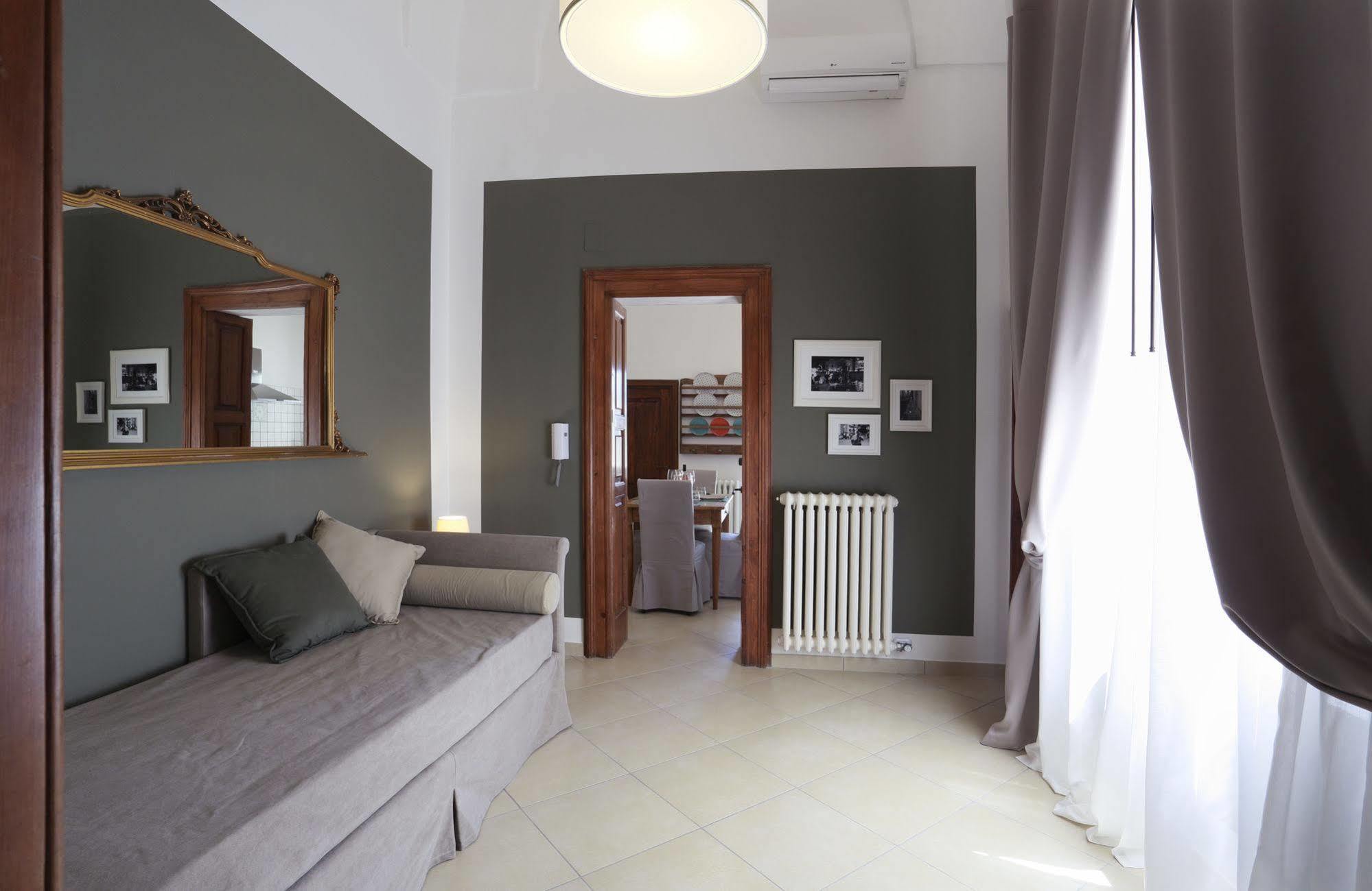 Santa Marta Suites & Apartments Лечче Екстер'єр фото