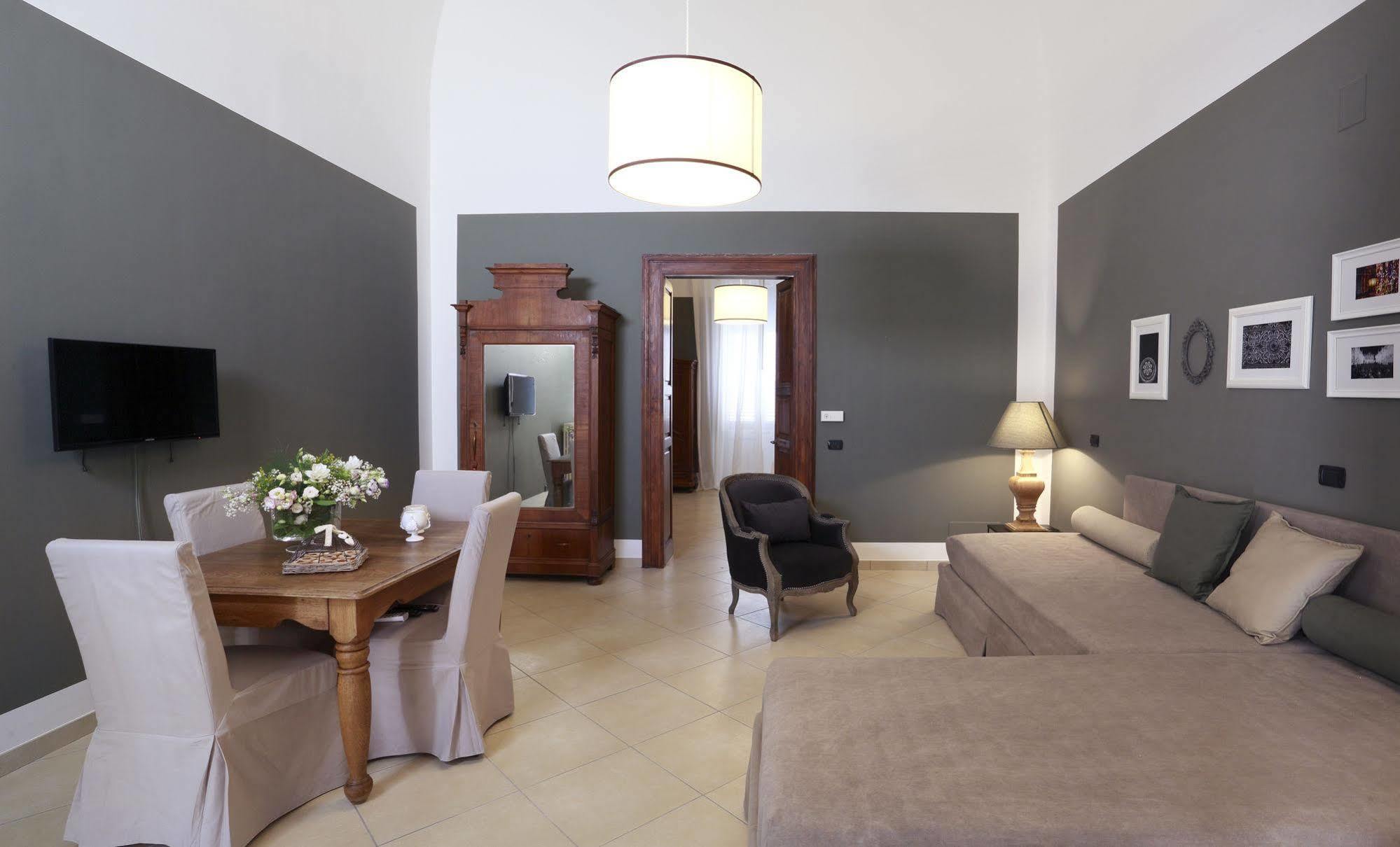 Santa Marta Suites & Apartments Лечче Екстер'єр фото
