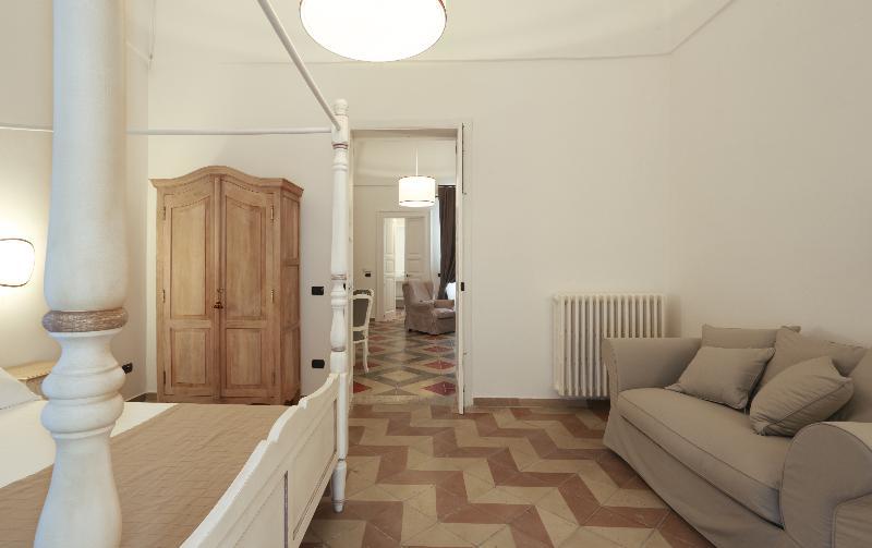 Santa Marta Suites & Apartments Лечче Екстер'єр фото
