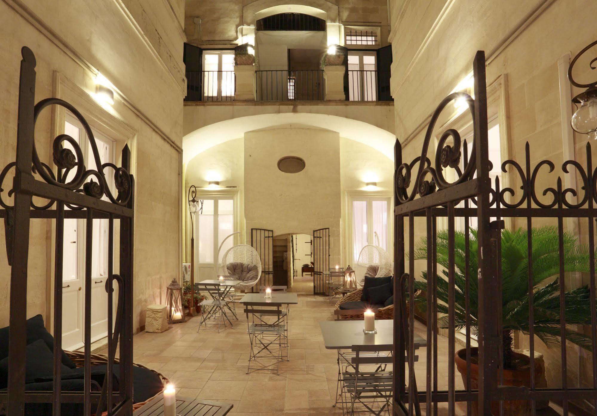 Santa Marta Suites & Apartments Лечче Екстер'єр фото