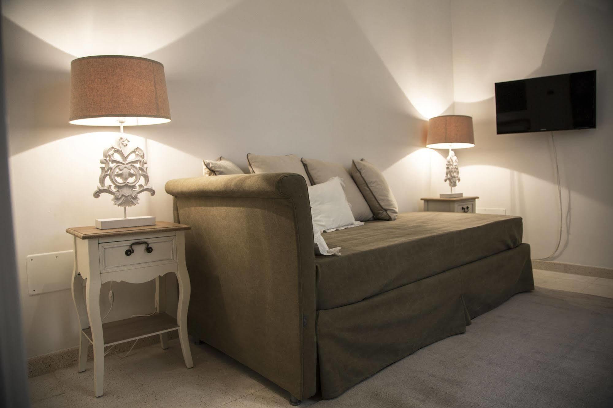 Santa Marta Suites & Apartments Лечче Екстер'єр фото